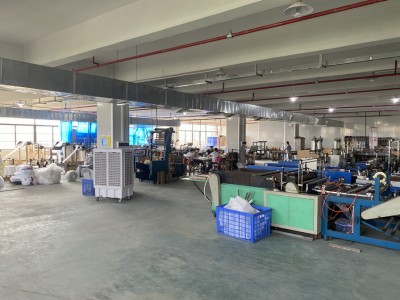 工廠(chang)環境圖(tú)